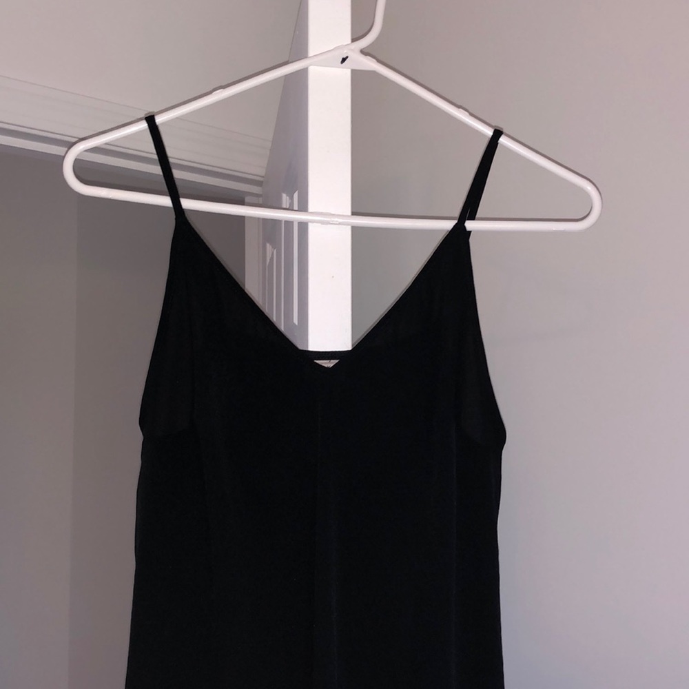 Super elegant black dress!